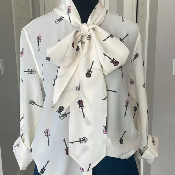 NWT Equipment Femme 💯Silk Top Size S - Picture 12 of 15